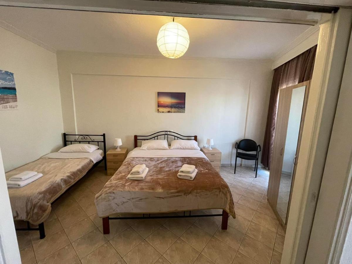 Dimitris Apartment 80M From The Beach Nea Peramos المظهر الخارجي الصورة