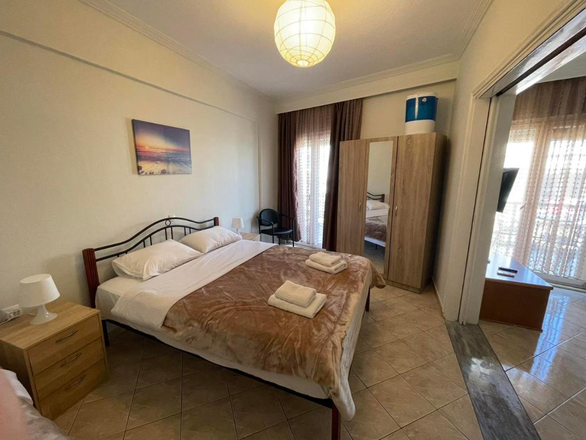 Dimitris Apartment 80M From The Beach Nea Peramos المظهر الخارجي الصورة