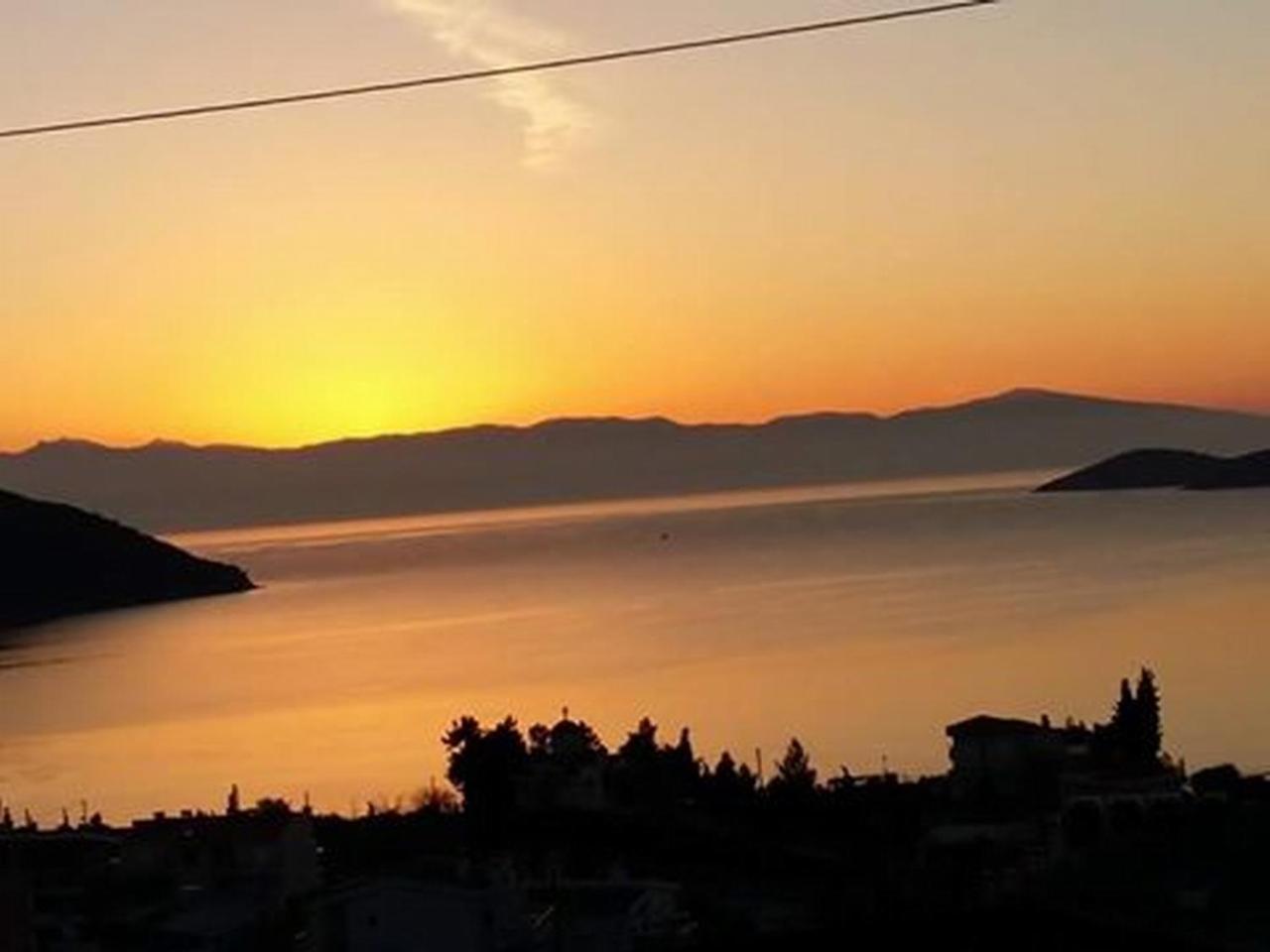 Dimitris Apartment 80M From The Beach Nea Peramos المظهر الخارجي الصورة