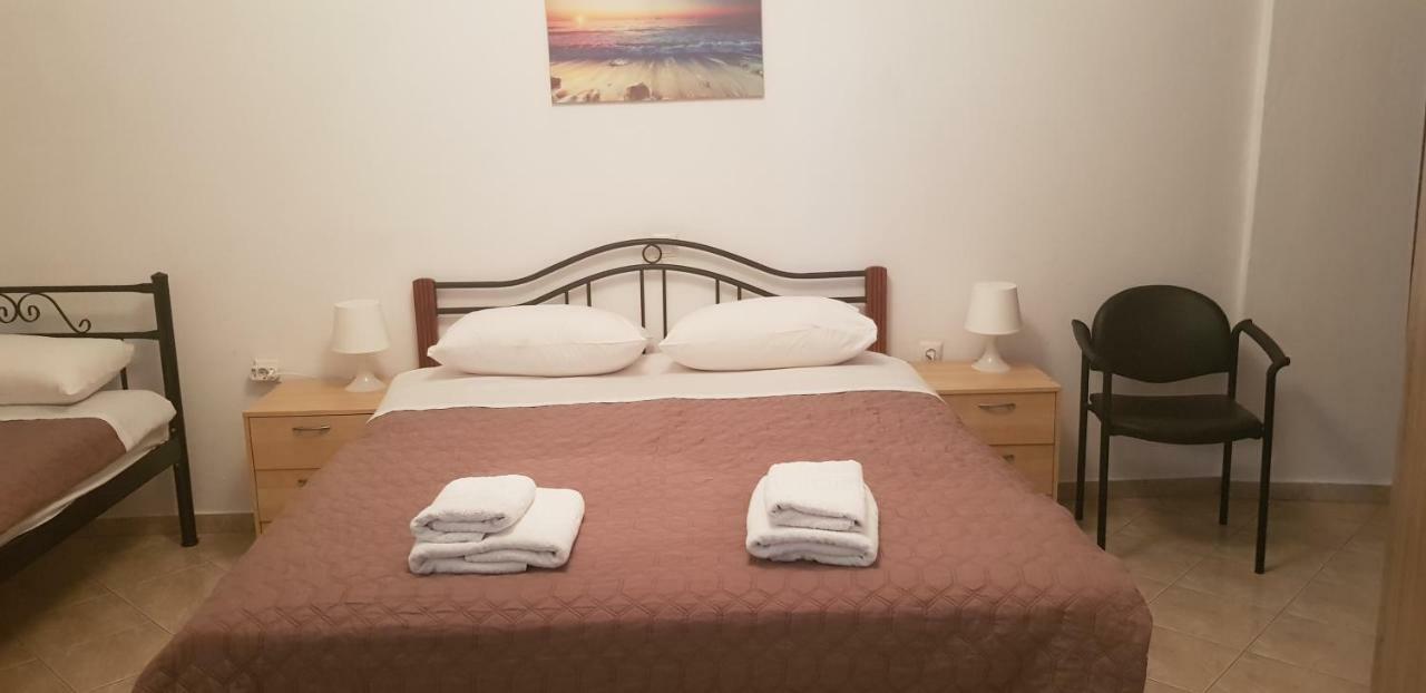 Dimitris Apartment 80M From The Beach Nea Peramos المظهر الخارجي الصورة